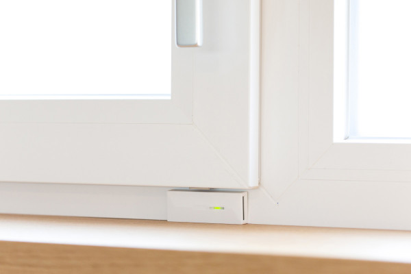 Loxone Tür- & Fensterkontakt Air Weiß – Bild 9