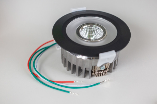 Loxone LED Spot RGBW Tree Anthrazit – Bild 4