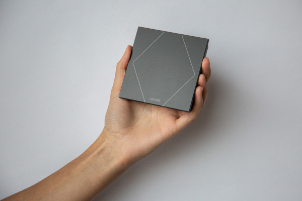 Loxone Touch Pure Air Anthrazit – Bild 9
